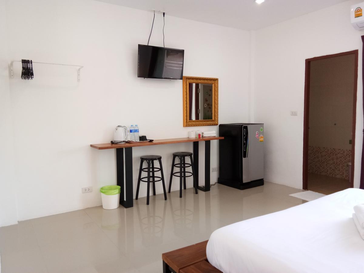 The Wang Apartment Chalong Exterior foto